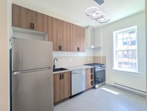 2r-368 Palisade Ave, Jersey City, NJ, 07307-1608 | Card Image