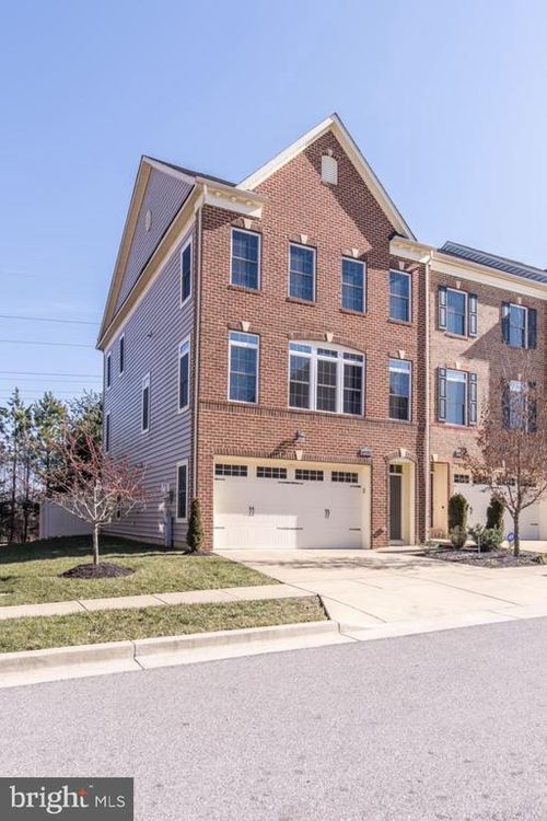 4935 Collingtons Bounty Dr, BOWIE, MD, 20720-5627 | Card Image