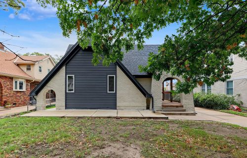 424 N Dellrose Ave, Wichita, KS, 67208-3926 | Card Image