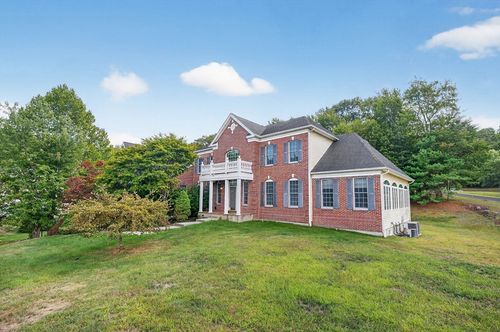1-4 Summit Way, Hopkinton, MA, 01748-3224 | Card Image
