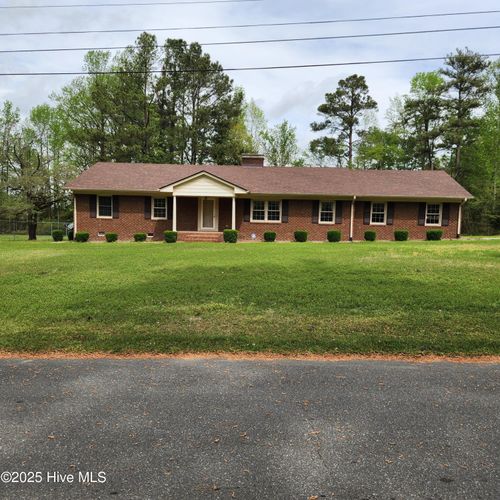 281 Harvey Cir, Grifton, NC, 28530-7055 | Card Image