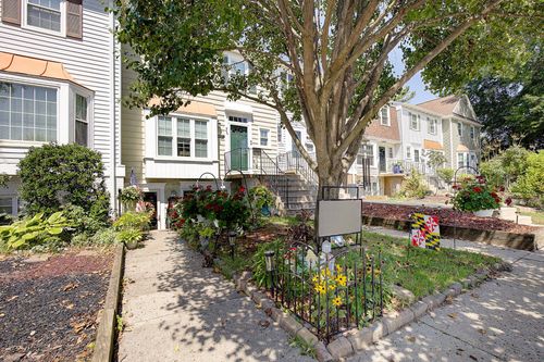 80yf-1416 Harwick Ct, CROFTON, MD, 21114-1103 | Card Image