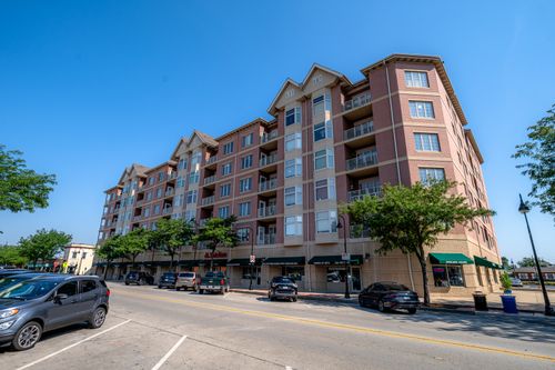 unit-214-9670 Franklin Ave, Franklin Park, IL, 60131-2765 | Card Image