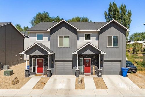 707-705-707 E Bates Ave, Parma, ID, 83660-5881 | Card Image