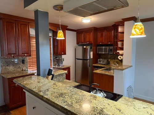 apt-202-2691 S Course Dr, Pompano Beach, FL, 33069-6300 | Card Image