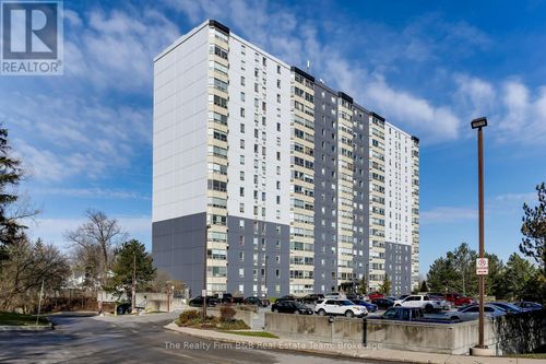 1515-45 Pond Mills Rd, London, ON, N5Z4W5 | Card Image