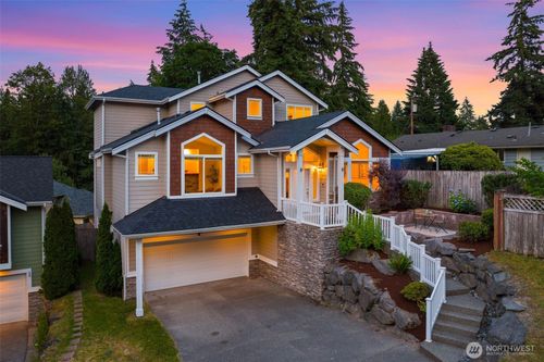 1756 Monroe Ave Ne, Renton, WA, 98056-3233 | Card Image