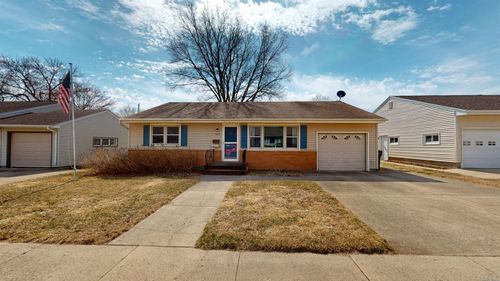 423 Ash St, Cherokee, IA, 51012-1455 | Card Image