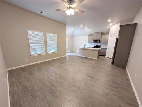 1812 Zayden Ln, Norman, OK, 73072-2080 | Card Image