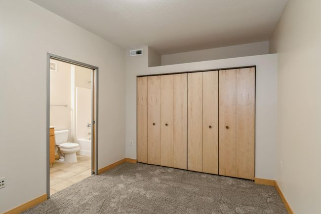 APT-301 - 2600 University Ave Se, Condo with 4 bedrooms, 3 bathrooms and null parking in MINNEAPOLIS MN | Image 17
