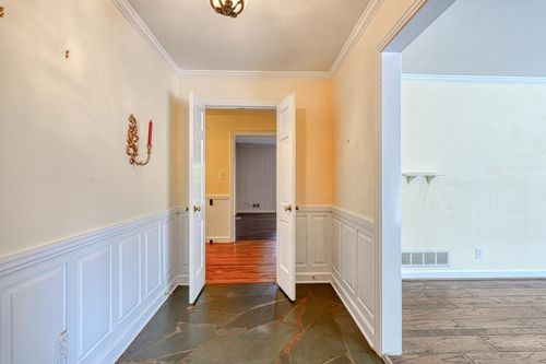 311 Crews Drive, Spartanburg, SC, 29307 | Card Image