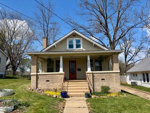 422 W Magnolia Ave, Johnson City, TN, 37604-7318 | Card Image