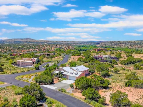 3 Vista Lagunitas, Santa Fe, NM, 87507-8503 | Card Image