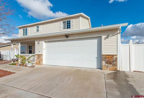 111 6675 Rd, Montrose, CO, 81401-7325 | Card Image