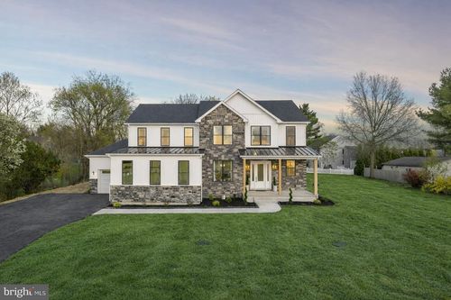 906 Collegeville Rd, PHOENIXVILLE, PA, 19460-1060 | Card Image
