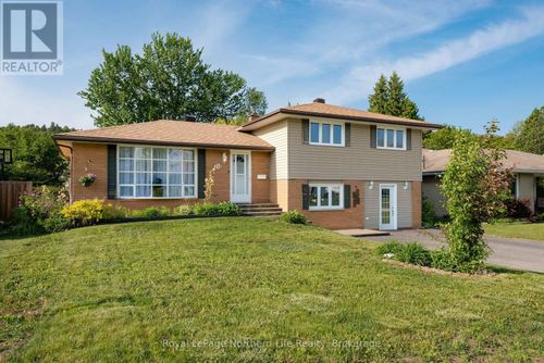 120 Macbeth Cres, North Bay, ON, P1B7X6 | Card Image