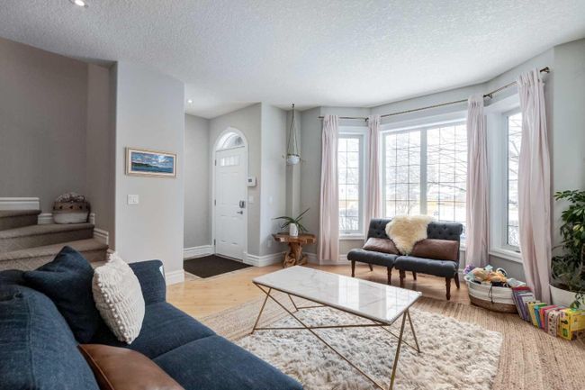 104 - 449 20 Avenue Ne, Home with 3 bedrooms, 3 bathrooms and 2 parking in Calgary AB | Image 6