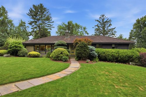 1530 Scenery Ridge Dr, Pittsburgh, PA, 15241-3324 | Card Image