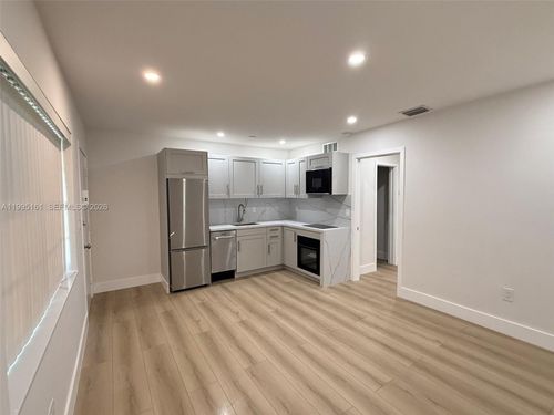 apt-5-345 Michigan Ave, Miami Beach, FL, 33139-6865 | Card Image