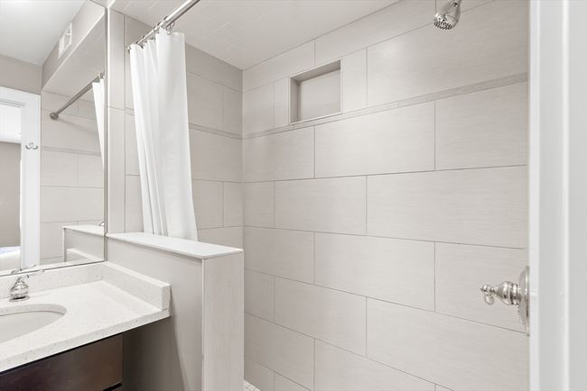 UNIT-2 - 112 W 9 Th St, Condo with 3 bedrooms, 2 bathrooms and 1 parking in Boston MA | Image 16