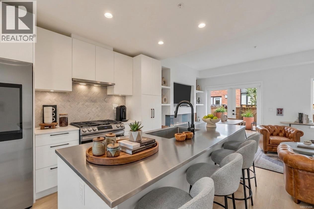 Residential in North Vancouver
