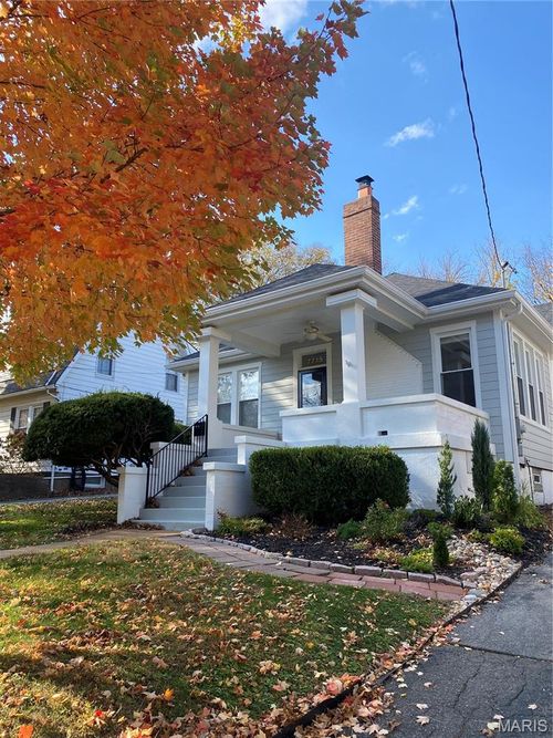 7715 Suffolk Ave, Saint Louis, MO, 63119-2120 | Card Image