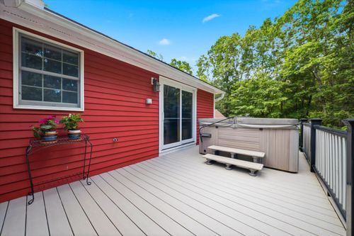 140 Appletree Rd, Auburn, NH, 03032-3146 | Card Image