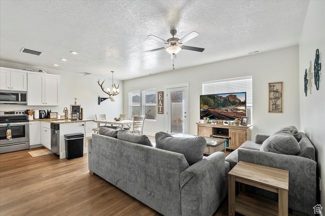 292 N 100 W, Townhouse with 3 bedrooms, 3 bathrooms and 4 parking in Morgan UT | Image 5