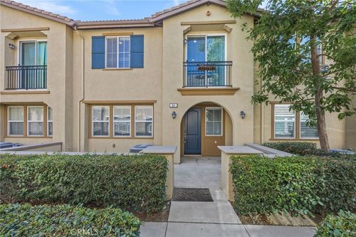 64-16001 Chase, Fontana, CA, 92336 | Card Image