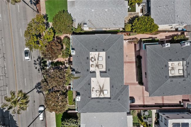 1 - 510 Catalina Ct, Condo with 3 bedrooms, 3 bathrooms and 2 parking in Manhattan Beach CA | Image 42