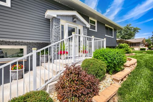 1662 Kimberly Ave, Elgin, IL, 60123-2642 | Card Image