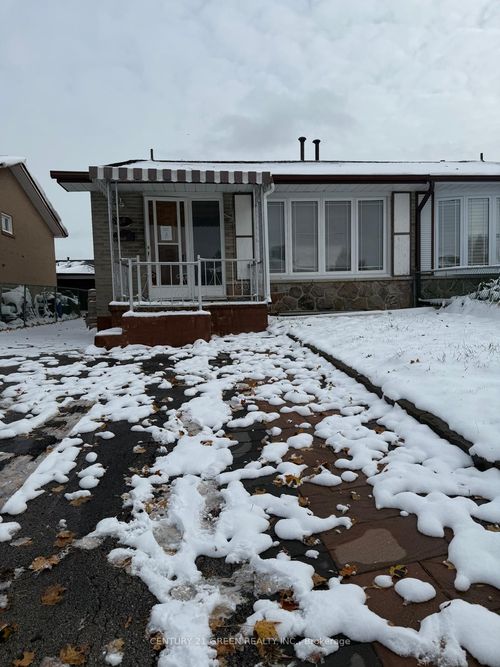 38 Wilton Dr, Brampton, ON, L6W3A1 | Card Image