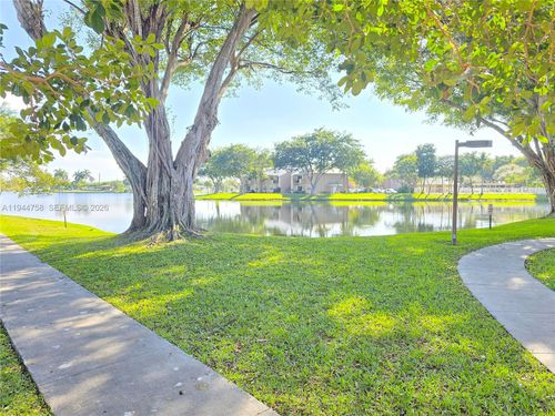 17l-2331 Nw 96th Ter, Pembroke Pines, FL, 33024-3043 | Card Image