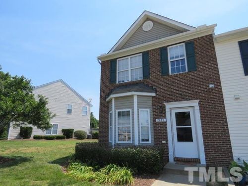 2828 Gross Ave, Wake Forest, NC, 27587-4326 | Card Image