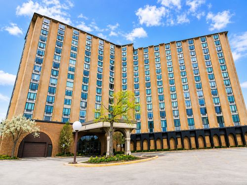720-1 Renaissance Pl, Palatine, IL, 60067-3639 | Card Image
