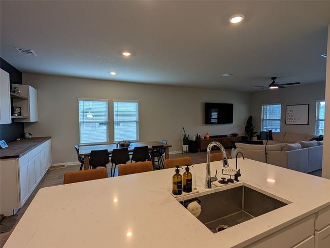 3030 Charyn Way, House other with 4 bedrooms, 4 bathrooms and 2 parking in New Braunfels TX | Image 8