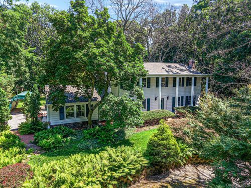 77 Shore Rd, Mount Sinai, NY, 11766-1419 | Card Image