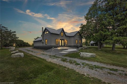 1442 Garrett Rd, Joyceville, ON, K0H1Y0 | Card Image