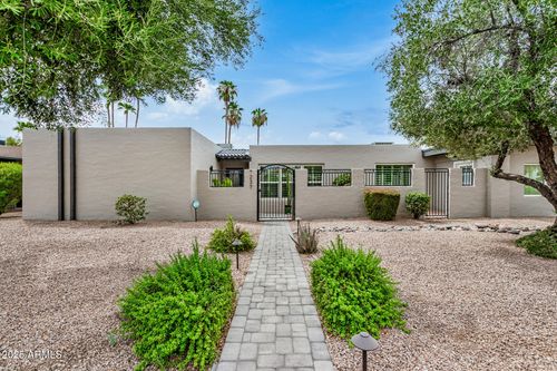 237 W Pine Valley Dr, Phoenix, AZ, 85023-5284 | Card Image