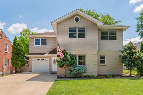 641 8th Ave, La Grange, IL, 60525-6709 | Card Image