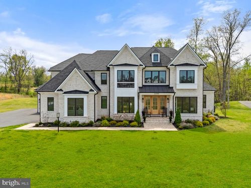 23084 Affirmed Park Ct, MIDDLEBURG, VA, 20117-3283 | Card Image