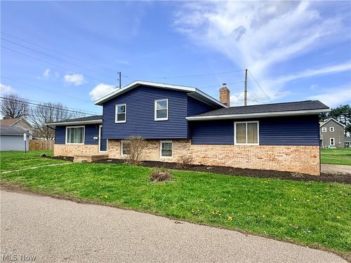 123 5th St Ne, Strasburg, OH, 44680-1014 | Card Image