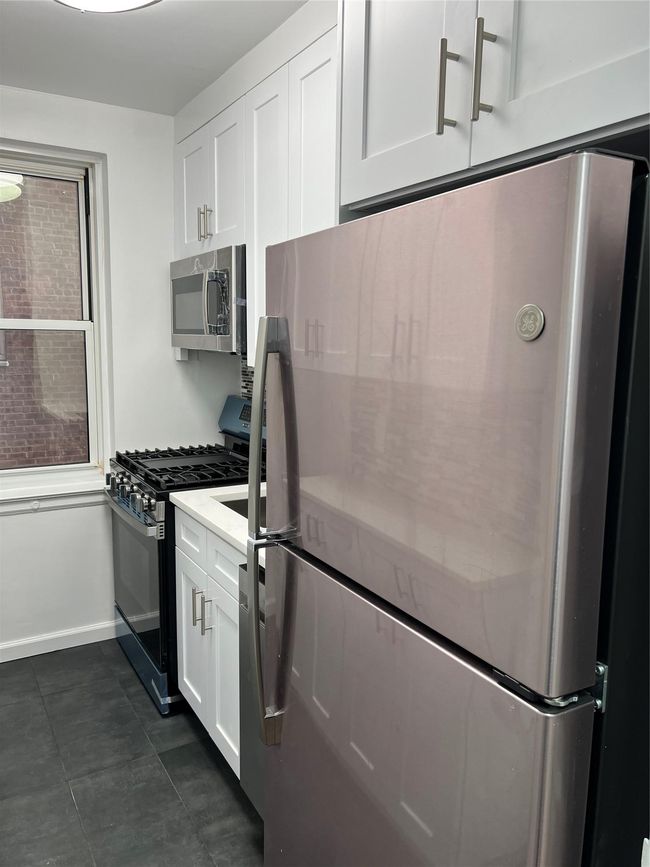 APT-5E - 280 Collins Ave, Home with 1 bedrooms, 1 bathrooms and null parking in Mount Vernon NY | Image 6