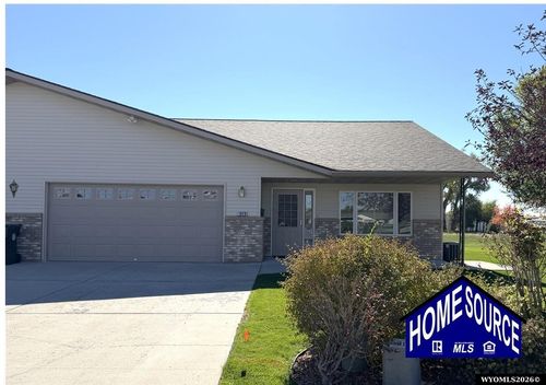 1029 Wagon Cir, Riverton, WY, 82501-3285 | Card Image