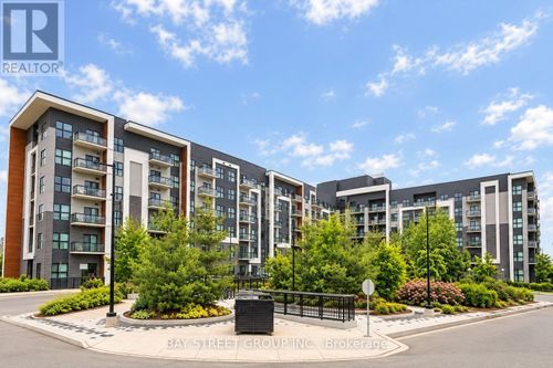 630-128 Grovewood Common, Oakville, ON, L6H0X3 | Card Image