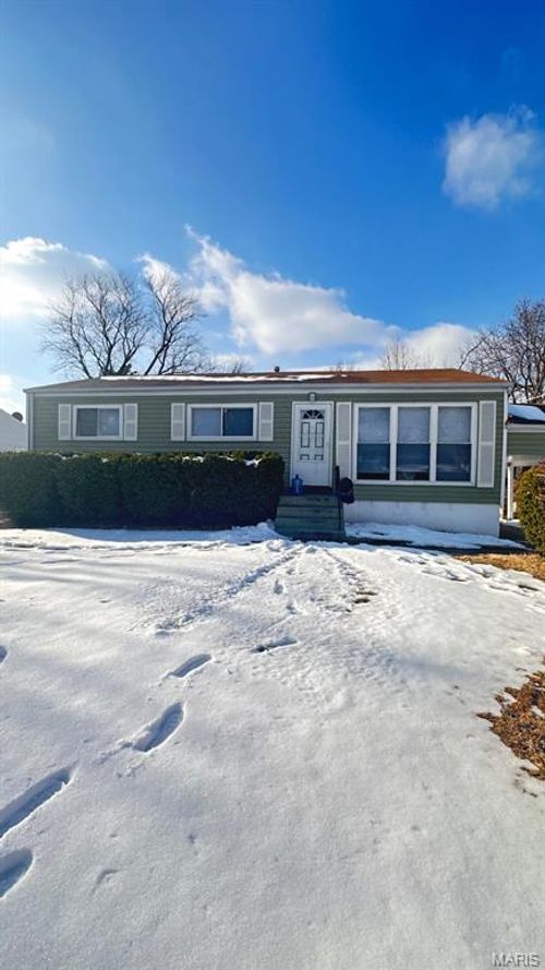 3437 Elmhurst Dr, Saint Louis, MO, 63121-4006 | Card Image