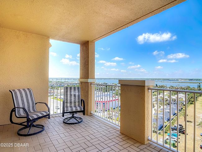Riverview Balcony | Image 38