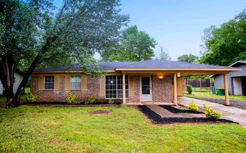 16 Waterfront Dr, Sherwood, AR, 72120-1652 | Card Image