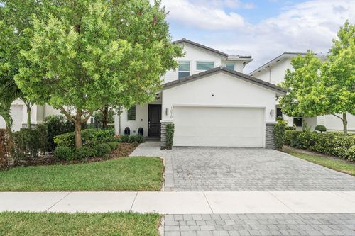 1070 Veleiros Blvd, Deerfield Beach, FL, 33064-2075 | Card Image