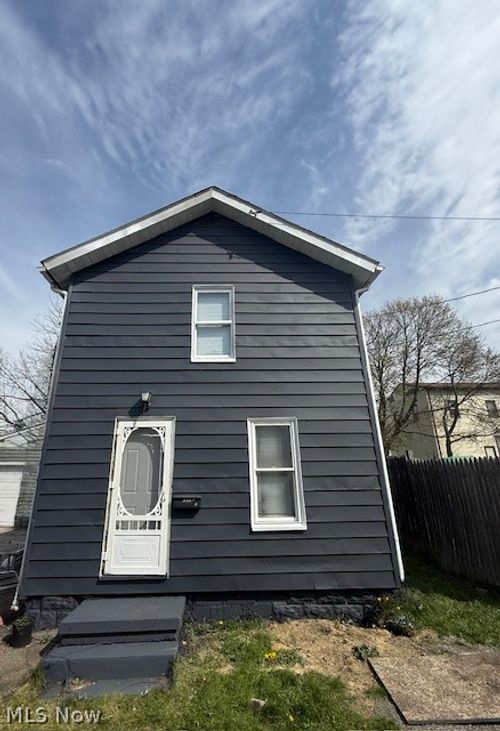 117 E 2nd St, Girard, OH, 44420-2906 | Card Image